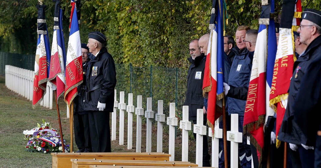 In Soldiers’ Remains, Russia Plots a Way to Reconcile With France