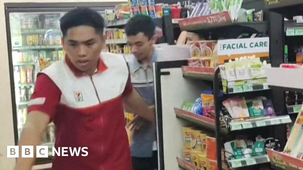 Philippines earthquake: Video shows chaos in shop as tremors hit