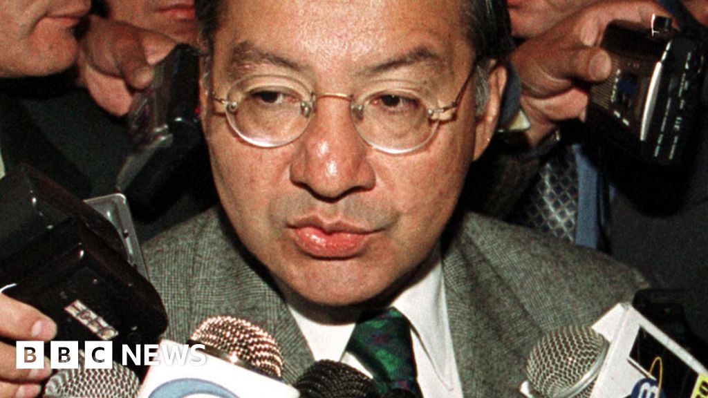Ex-US ambassador Victor Manuel Rocha charged over spying for Cuba
