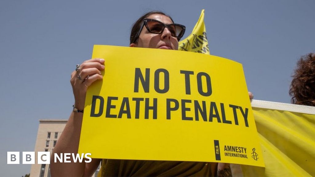 How many countries still have the death penalty, and how many people are executed?