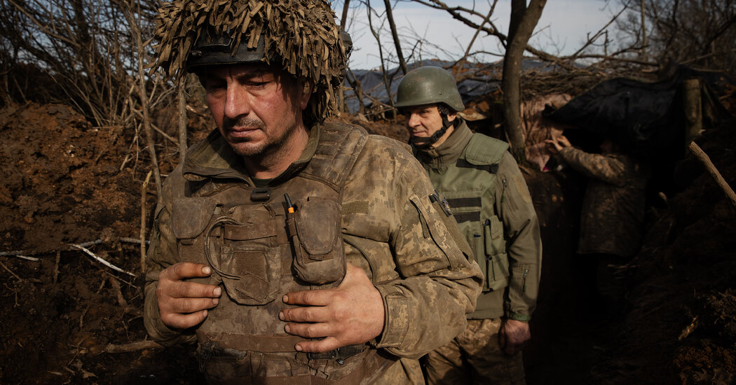 Avdiivka, Longtime Ukraine Stronghold Ukraine, Falls to Russia