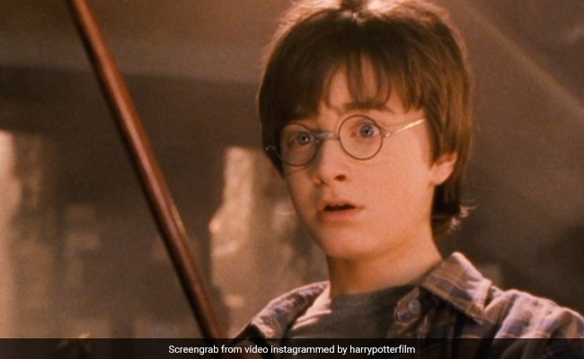 UK Cops Raid Hotel After Man Spotted With Knife, Turns Out It Was A ‘Harry Potter’ Wand
