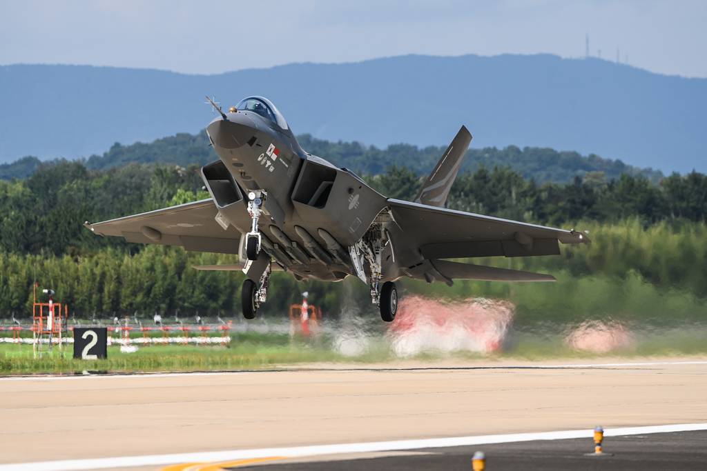 South Korea to start mass production of KF-21 fighter jets
