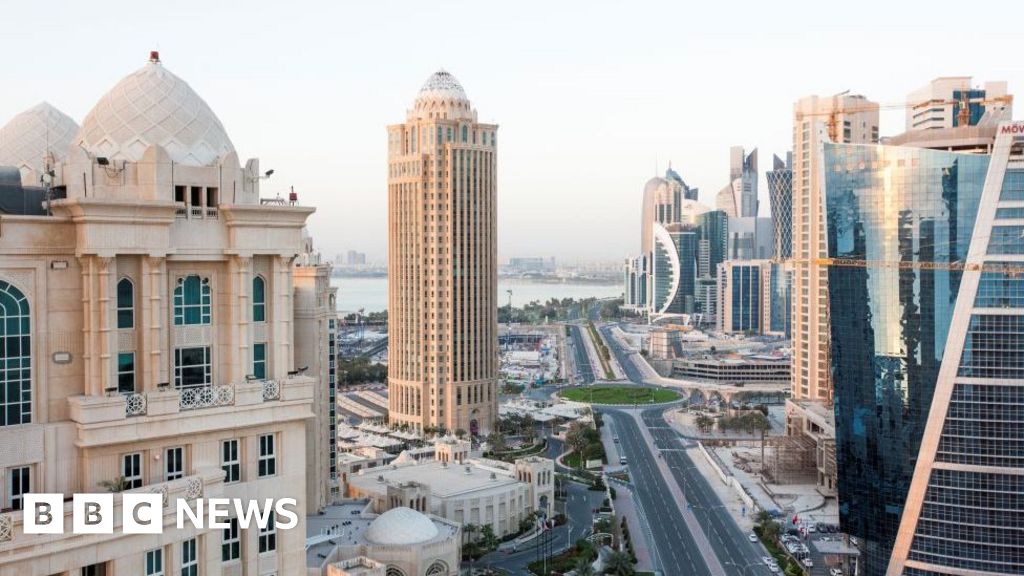 Qatar closes airspace as UK and US tell citizens to shelter in place