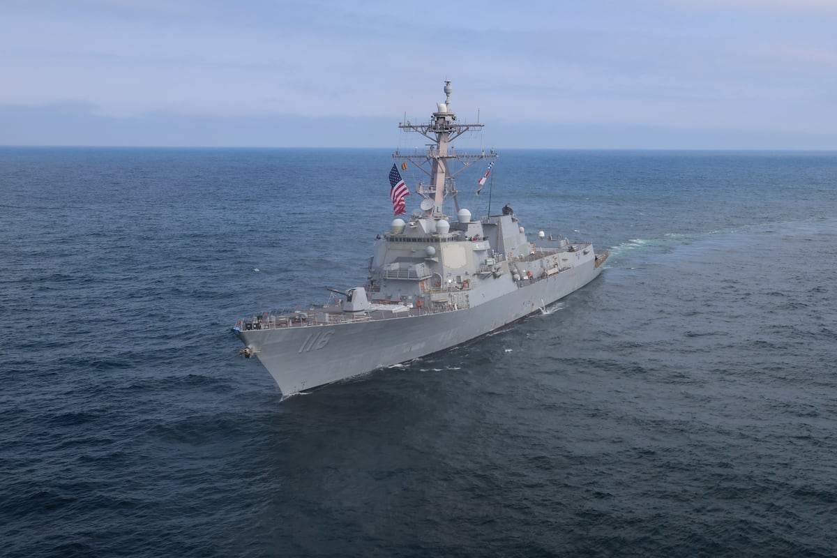 Next-generation destroyers to pack more missiles, energy weapons