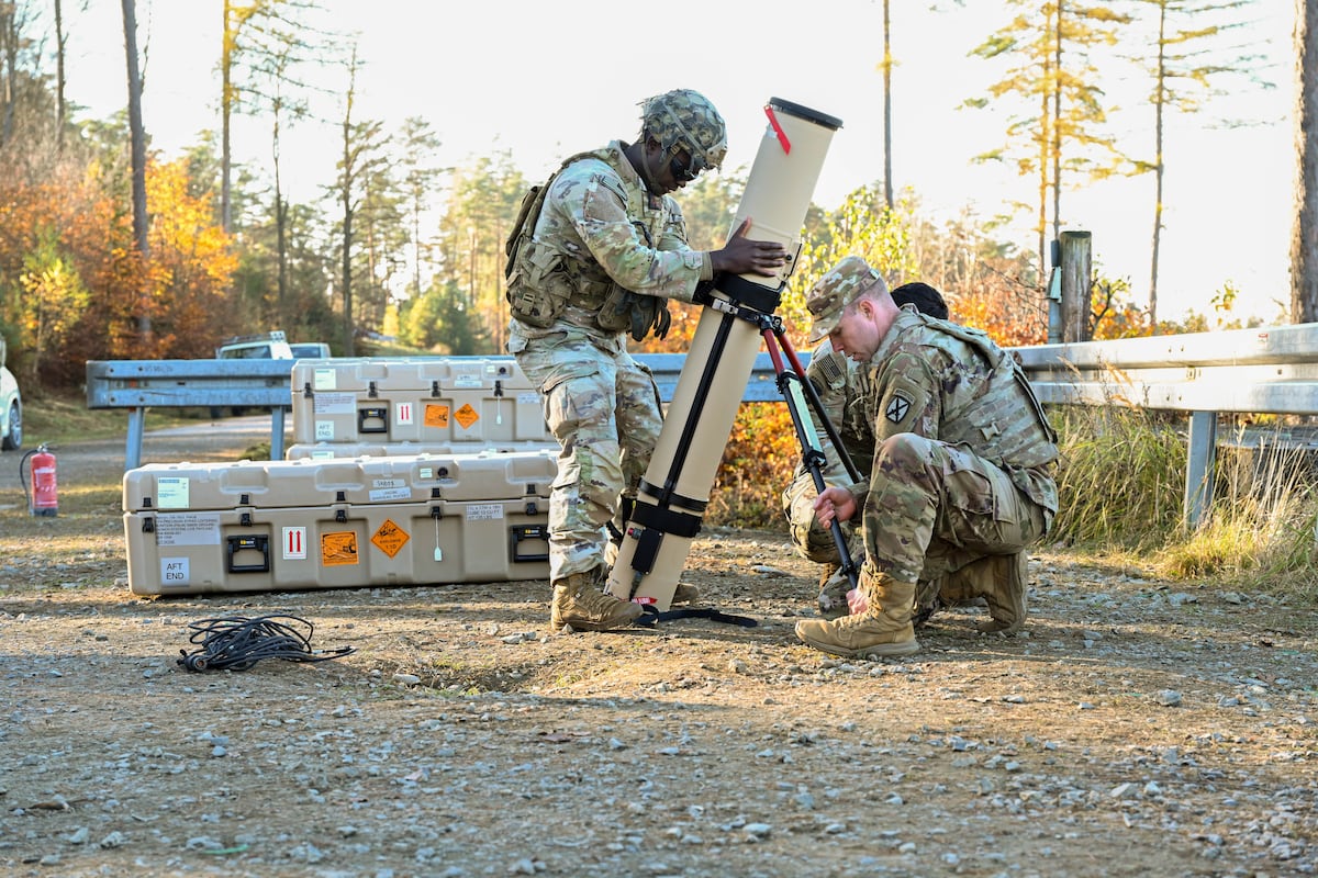 Army orders $186 million in Switchblade kamikaze drones, tank killers