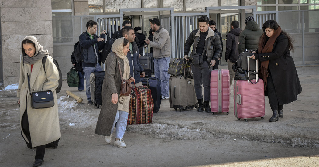 Live Updates: New Wave of Airstrikes Batters Tehran